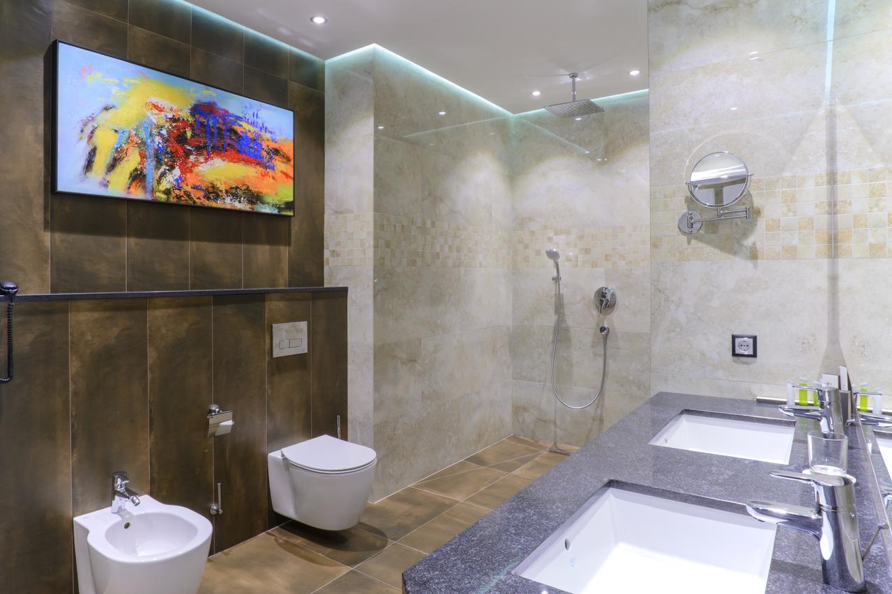 Hotel Senator Karaganda Zewnętrze zdjęcie