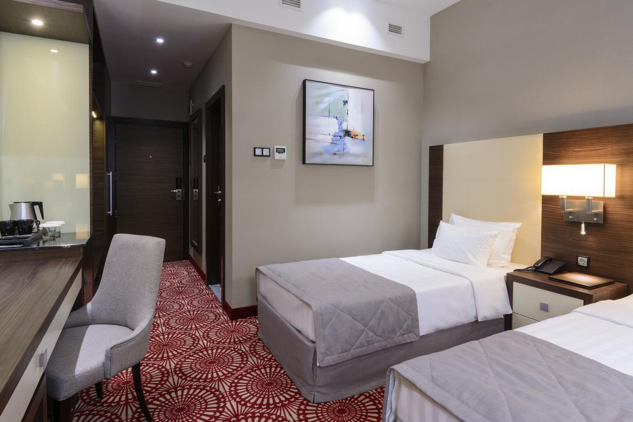Hotel Senator Karaganda Zewnętrze zdjęcie