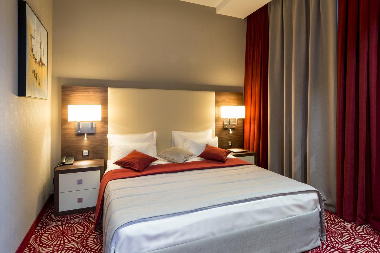 Hotel Senator Karaganda Zewnętrze zdjęcie